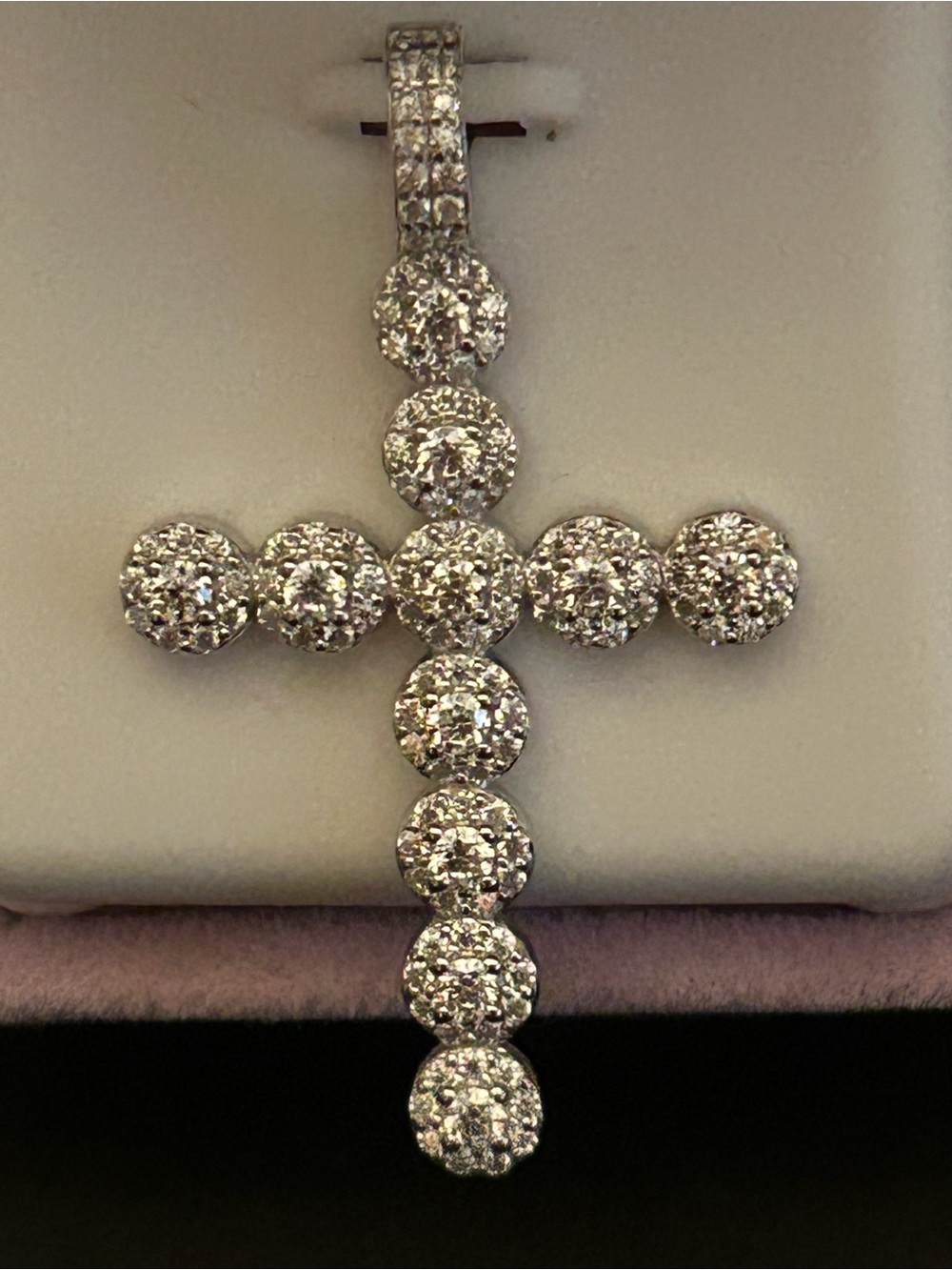 2.00CTW Round Cut Moissanite 💎 Circle Cross Pendant in 925 Sterling Silver NWT - Picture 4 of 13